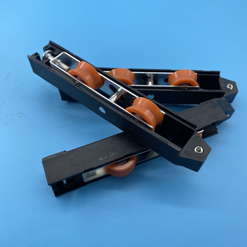 Черное нейлоновое красное двойное колесо